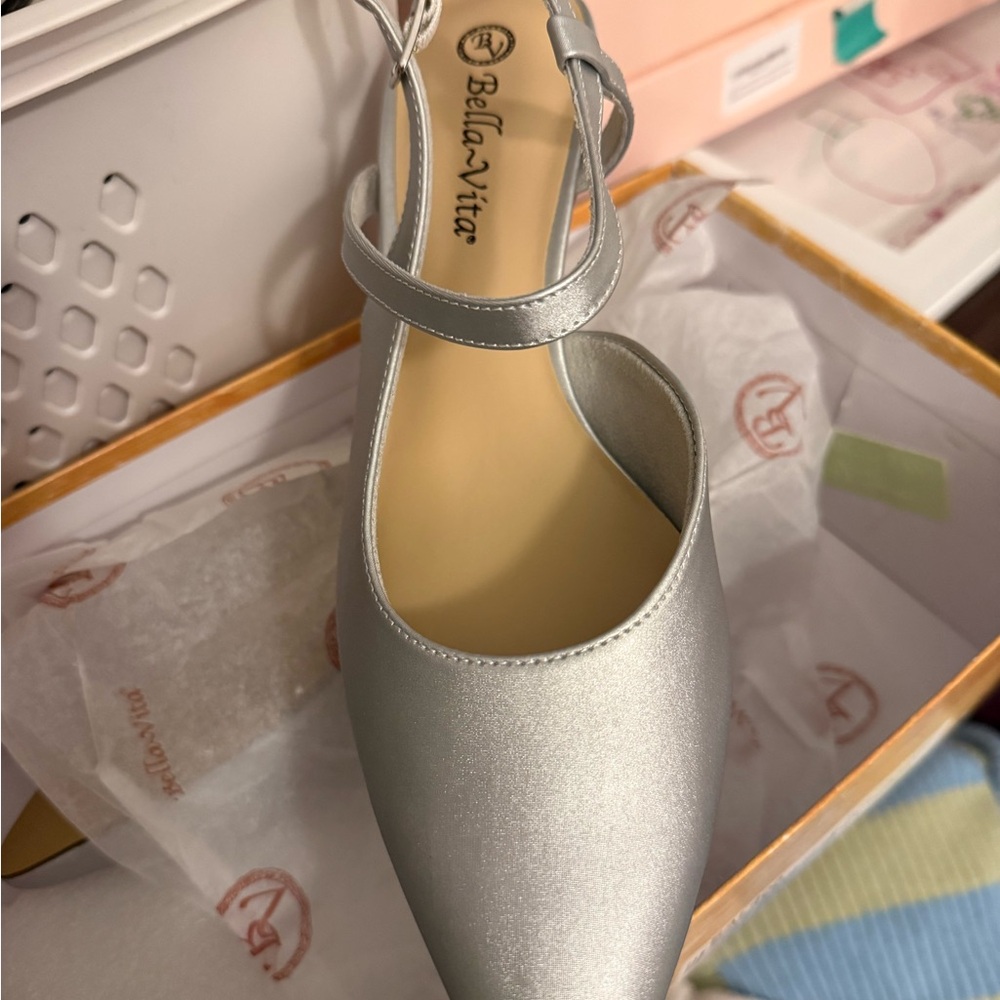Bella Vita Women's Metallic Silver Heels